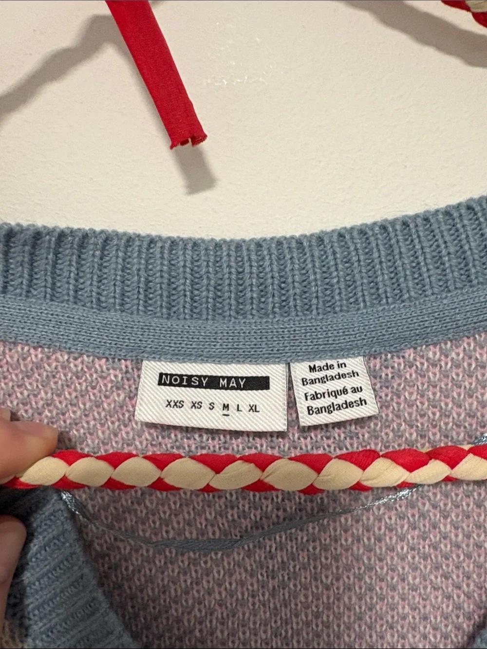 Noisy May Blue Cropped Argyle-Trim V-Neck Cardigan - Picture 2 of 3